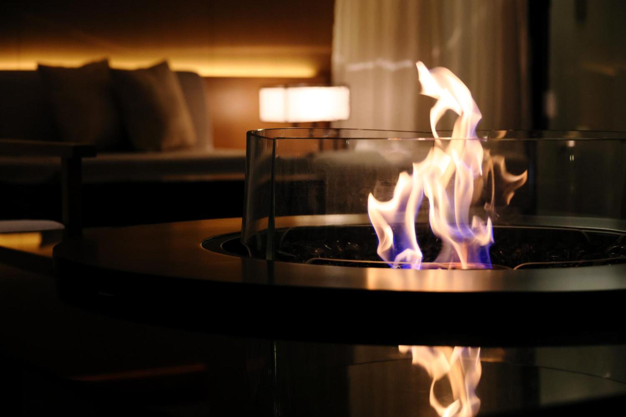 เดอะ รอยัล พาร์ค โฮเทล ไอคอนิก เกียวโต Hotel ภายนอก รูปภาพ A bioethanol fireplace
