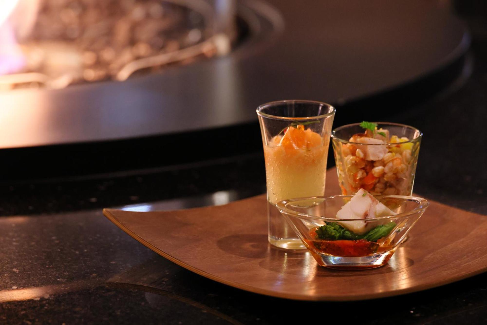 เดอะ รอยัล พาร์ค โฮเทล ไอคอนิก เกียวโต Hotel ภายนอก รูปภาพ A selection of amuse-bouches