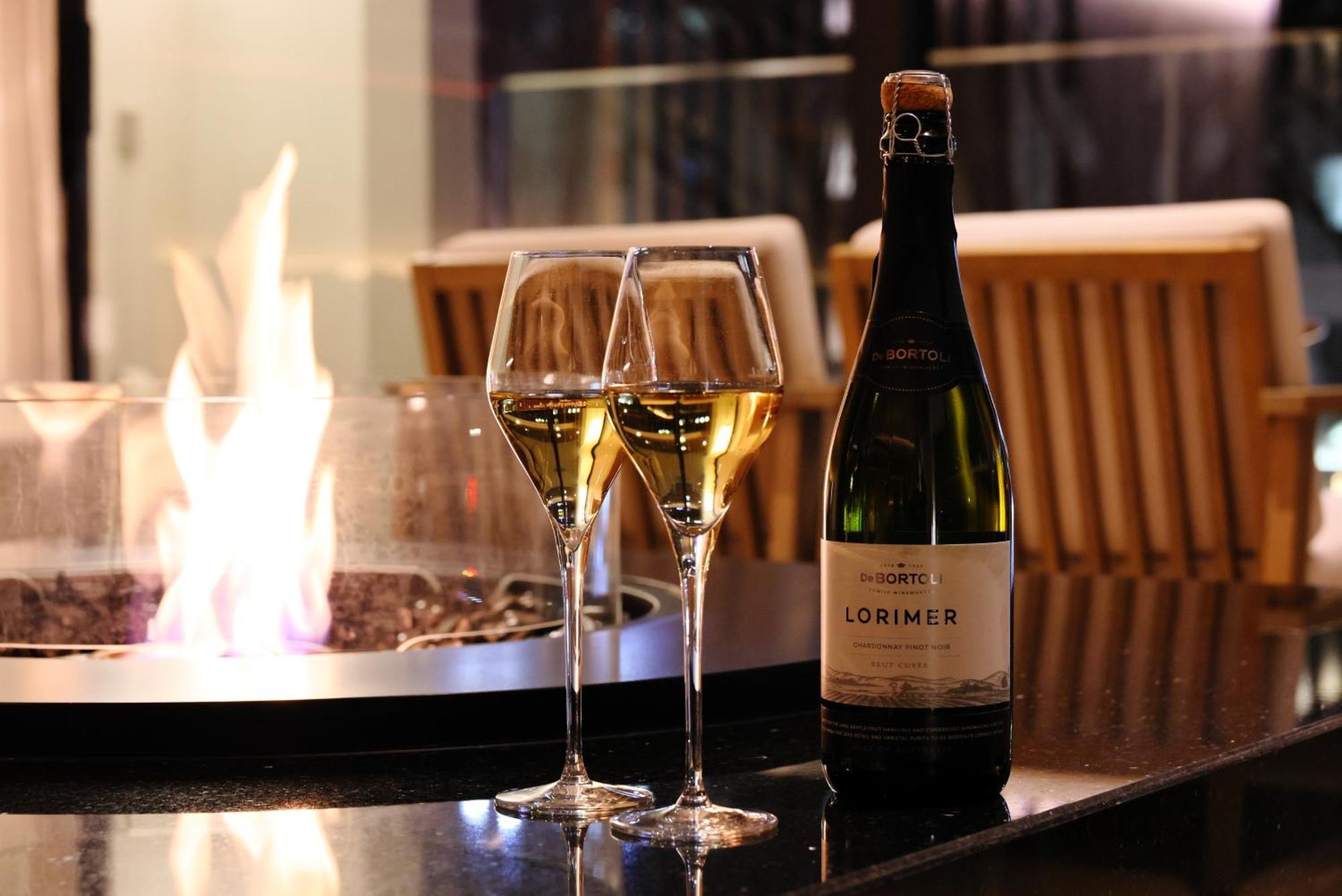 เดอะ รอยัล พาร์ค โฮเทล ไอคอนิก เกียวโต Hotel ภายนอก รูปภาพ A bottle of Lorimer